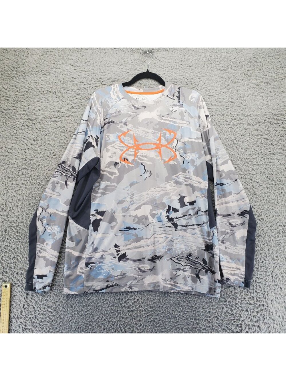 Under Armour Shirt Mens XL Gray Camouflage HeatGear Long Sleeve Loose Fit